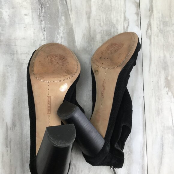 Vince Camuto Peep Toe Perforated Black Suede Booties 39.5 - Picture 8 of 9